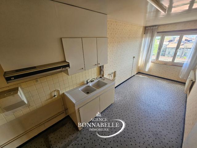 APPARTEMENT FAC DE LETTRES 95 m2