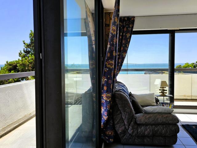 APPARTEMENT FACE MER