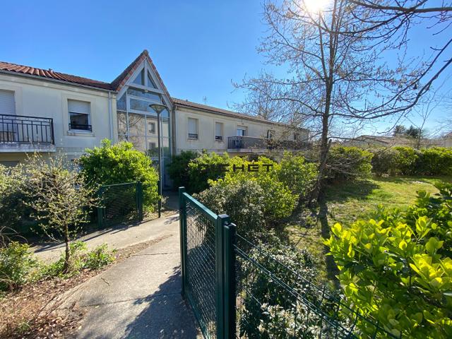 Appartement Fargues Saint Hilaire 2 pièces 39.50 m2