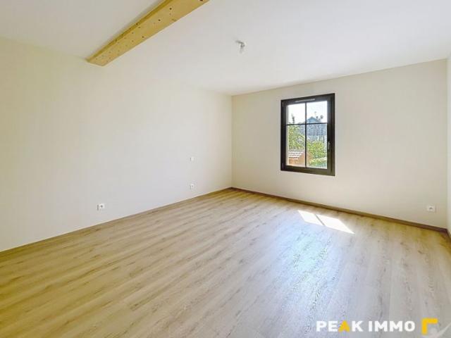 Appartement Fillinges 4 pièce s 156.15 m2