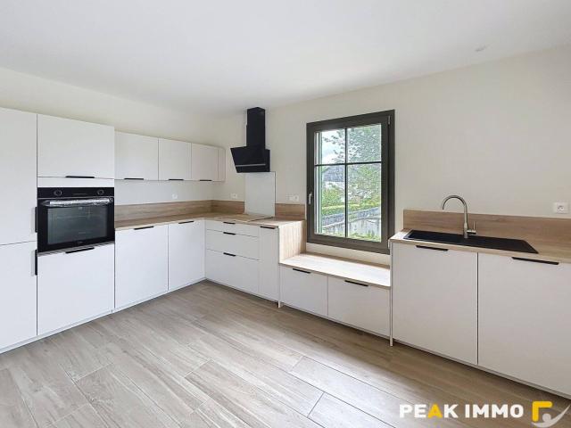 Appartement Fillinges 5 pièce s 152.31 m2