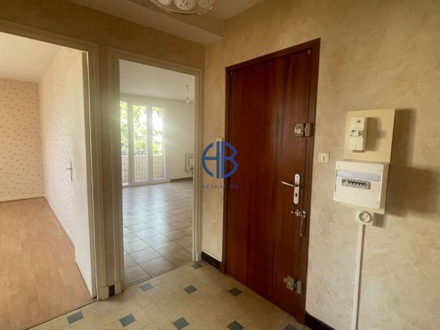 Appartement Fontaine 2 pièce s lumineux avec balcon