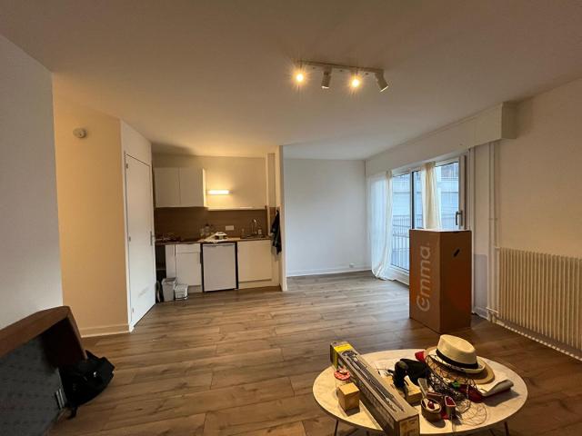 Appartement Fontenay Aux Roses 1 pièce s 30.71 m2