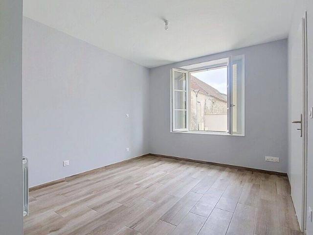 Appartement Fontenay Les Briis 2 pièce s 46.40 m2