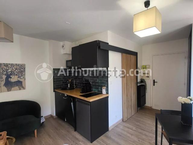 Appartement, Fronton