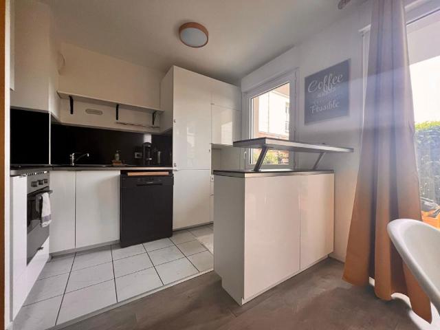 Appartement Franconville 3 pièce s 65.82 m2 + Place de stationnement