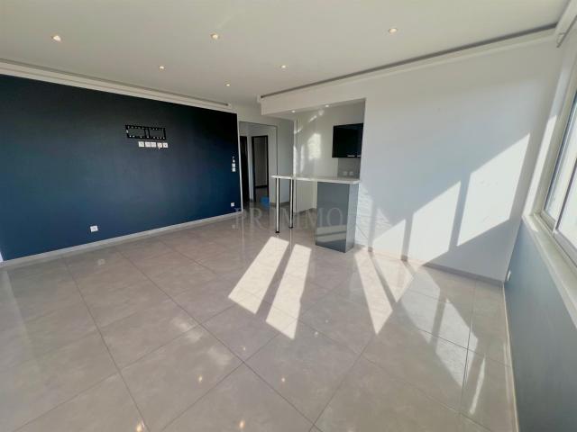 Appartement Fréjus Centre Ville 3 chambres, sans travaux, sa. 70m² Fréjus