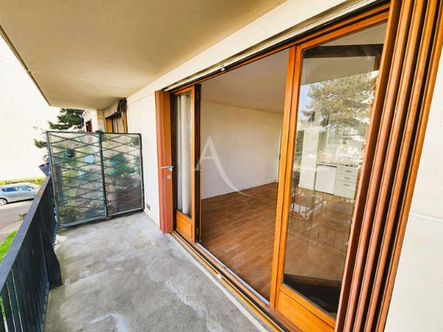 Appartement Fresnes 1 pièce s 32.41 m2