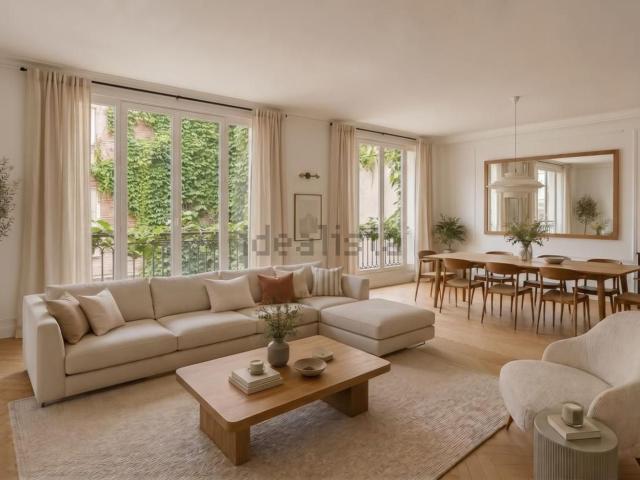 Appartement, Gambetta, Paris