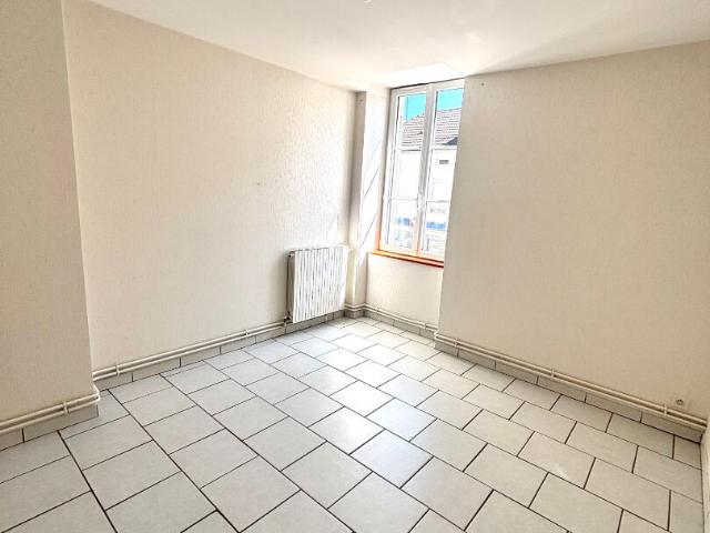 Appartement Genelard 4 pièce s 93m2, Genelard