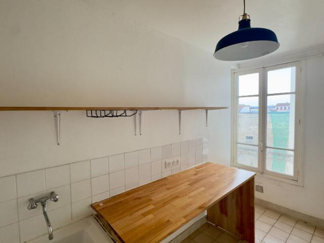 Appartement Grand T1 à louer à Versailles Saint Louis, Versailles