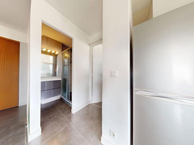 Appartement Grenoble 2 pièces 40 m2 avec balcon et ascenseur