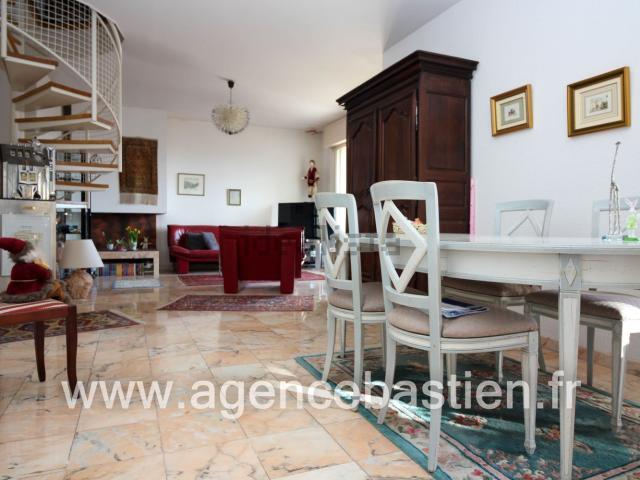 Appartement, Grilly