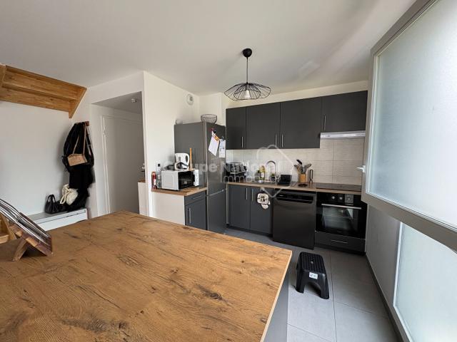 Appartement Grisy Les Platres 4 pièce s 77.3 m2