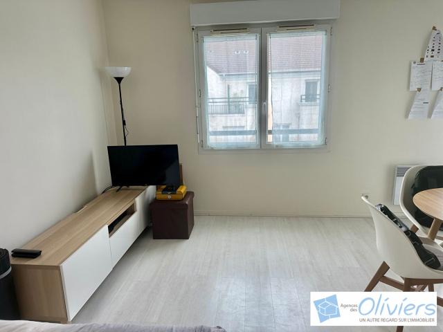 Appartement Guyancourt 1 pièce s 25.91 m2