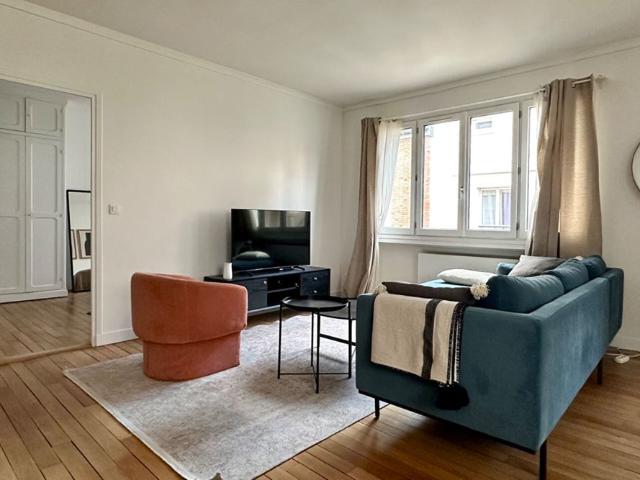 APPARTEMENT HAUT DE GAMME PARIS 2 pièce s 55 m2