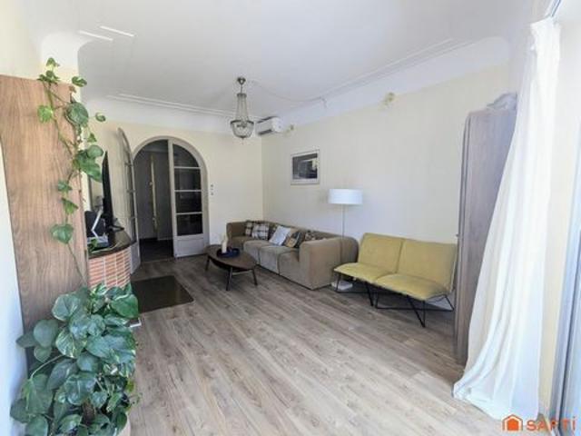 Appartement haussmannien rénové avec goût