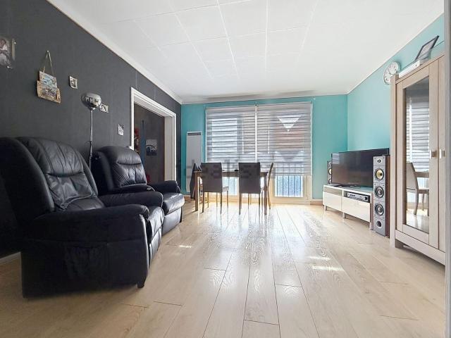 Appartement, Hem