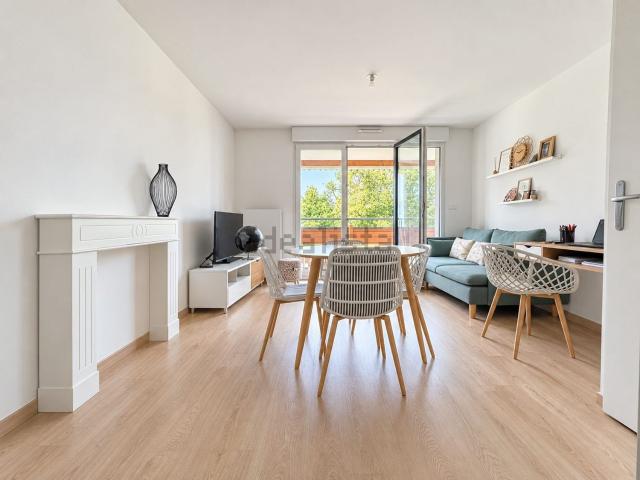 Appartement, Hem