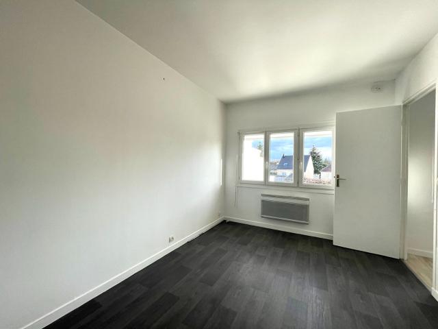 Appartement Igoville F1 Bis avec Garage 27460 Igoville REF CPH 1ETG 3G