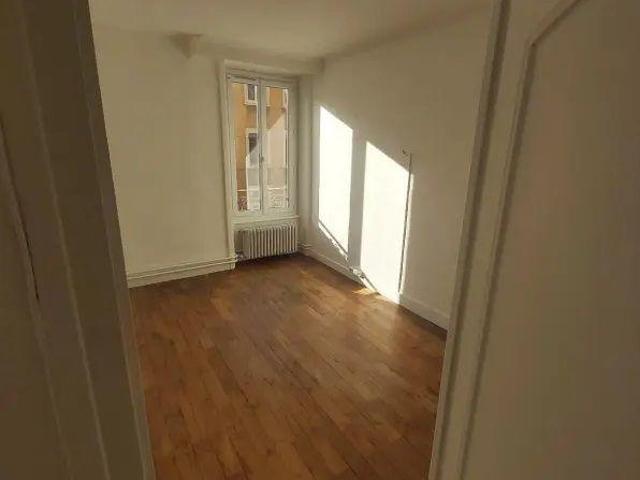 Appartement idéal pour famille, vaste et lumineux