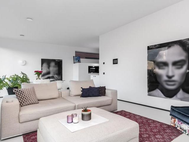 appartement in Amsterdam, Valkenburgerstraat