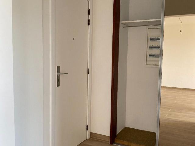Appartement in centrum Wemmel met 2 slaapkamers en garagebo