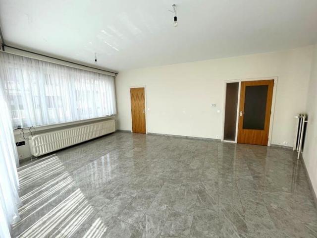 Appartement in Koningslo in a small building without an e.