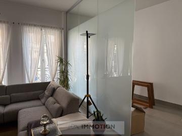 Appartement in het volle centrum met 1 ruime slaapkamer
