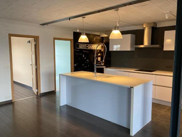 Appartement in loftstijl te huur incl carport