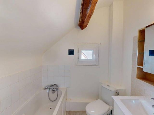 Appartement Issou 2 pièce s 54.72 m2