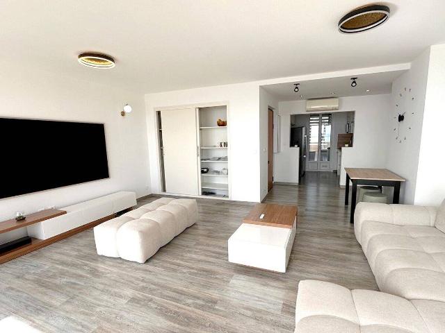 Appartement meublé Istres T3 72 m2 balcon et garage