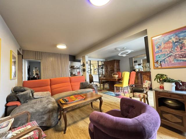 Appartement, L&apos Étrat