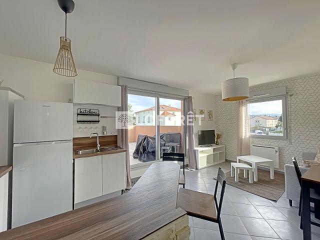Appartement L Etrat 2 pièces 44.07 m2 avec terrasse et garage