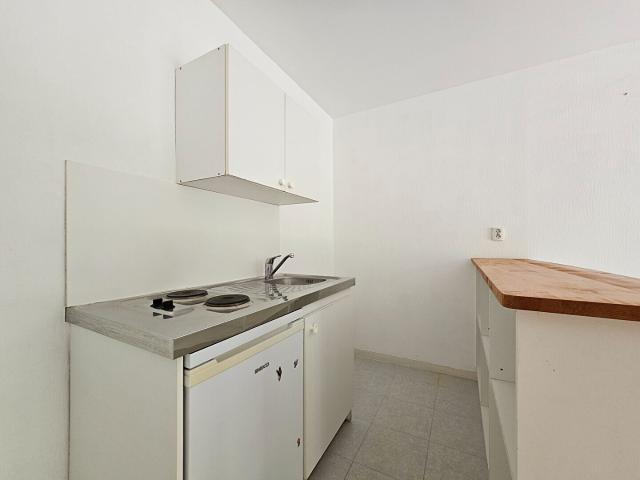 Appartement La Couronne 1 pièce s 27 m2