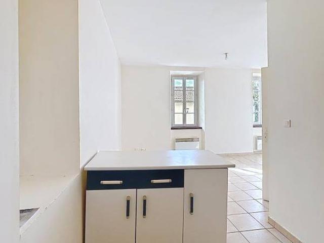 Appartement LA FARE LES OLIVIERS 2 pièces 41 m² climatisations