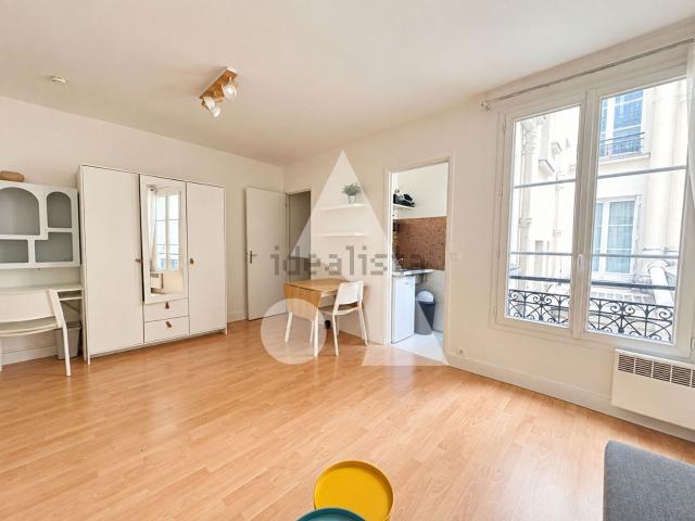 Appartement, La Fourche Guy Môquet, Paris