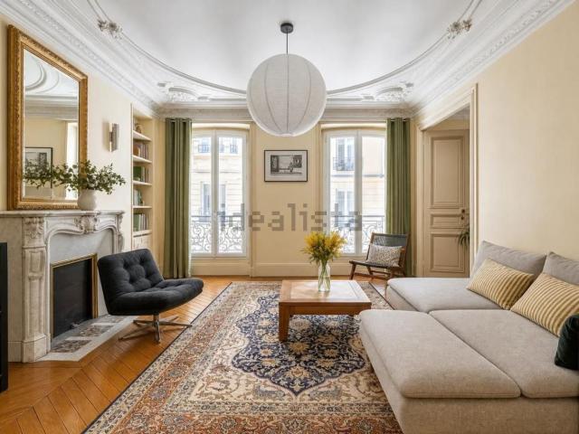 Appartement, La Fourche Guy Môquet, Paris