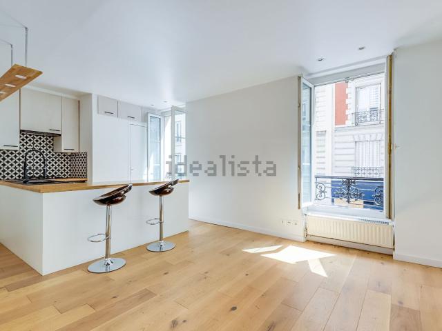 Appartement, La Fourche Guy Môquet, Paris