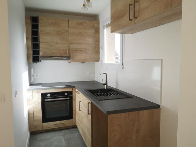 Appartement – La Garenne Colombes – Loyer: 1037€ 2p 33.12m2