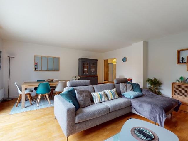 Appartement – La Garenne Colombes – Loyer: 2820€ 4p 109.74m2