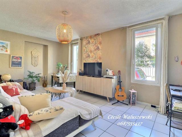 Appartement La Seyne Sur Mer 83500 2 pièces 47 m2 avec un extérieur