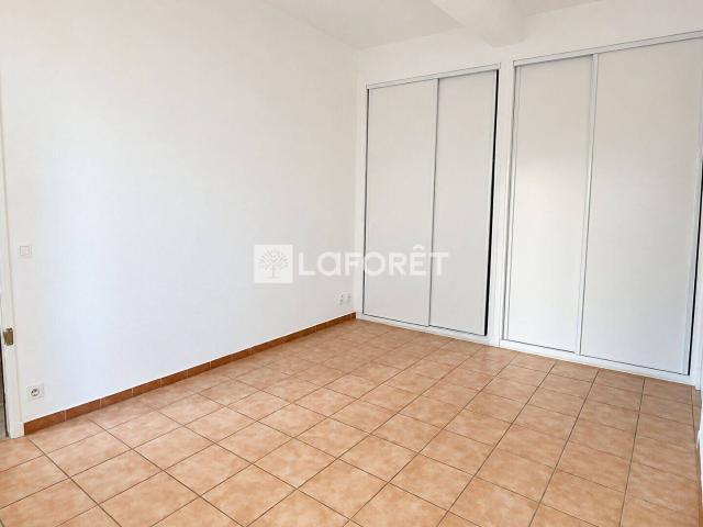 Appartement Lambesc 2 pièce s 28.37 m2