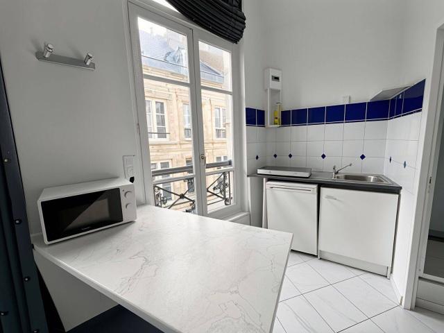 Appartement Laon 1 pièce s 25 m2