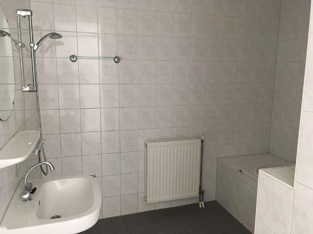Appartement Laan door de Veste 77, Helmond À Louer