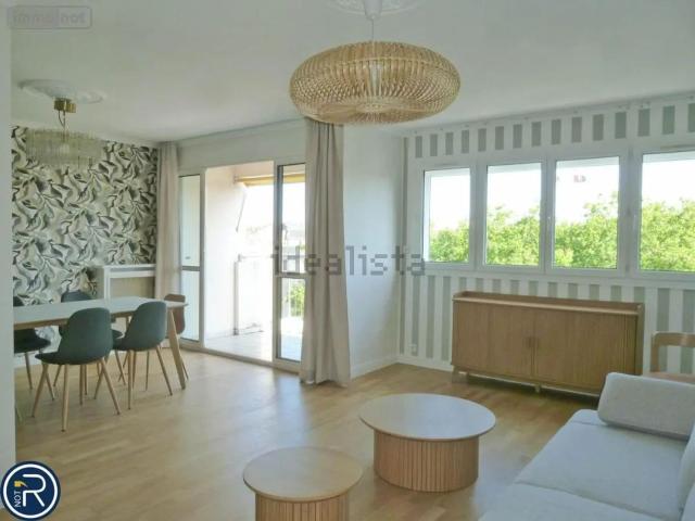 Appartement, Laval