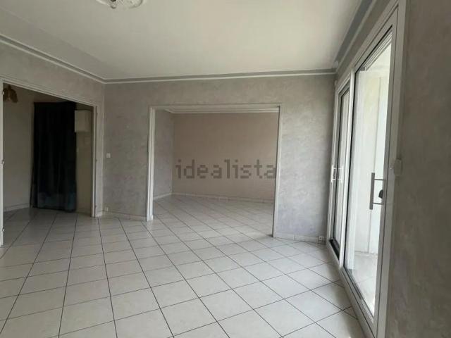 Appartement, Laval
