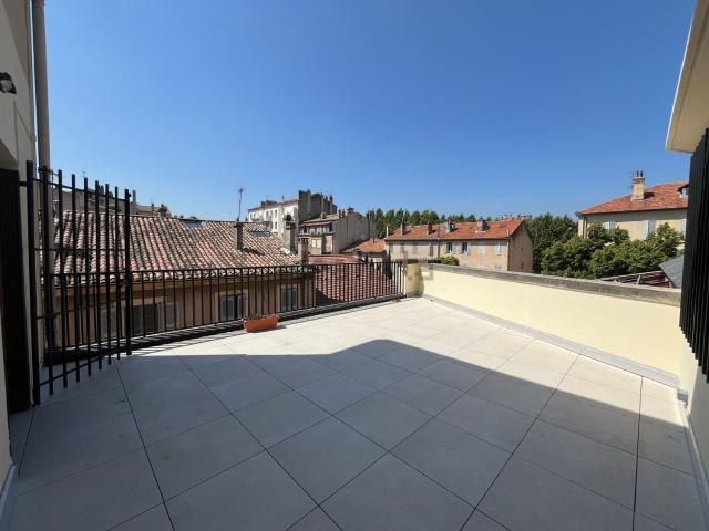 Appartement, Le Tholonet