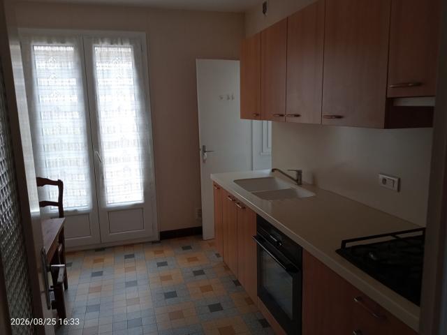 Appartement Le Cheylard 4 pièce s 76 m2