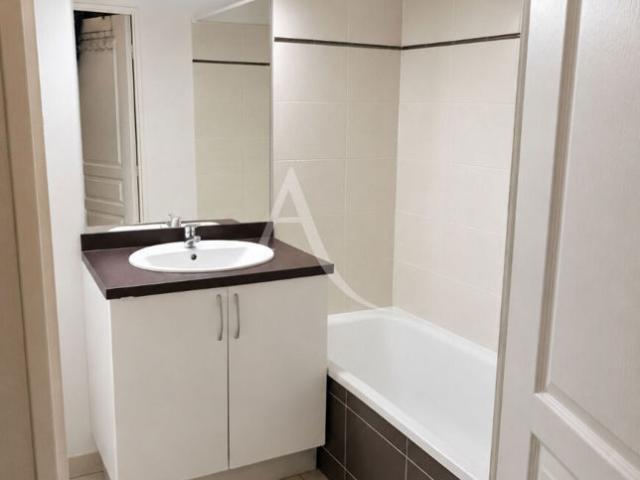 Appartement Leguevin 2 pièce s 48 m2 en rez de jardin + parking